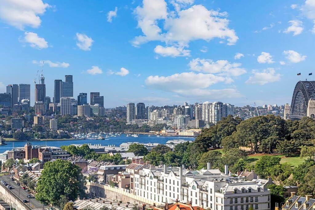 Cbd Luxury 1br Harbour Views & Premier Facilities * Sydney